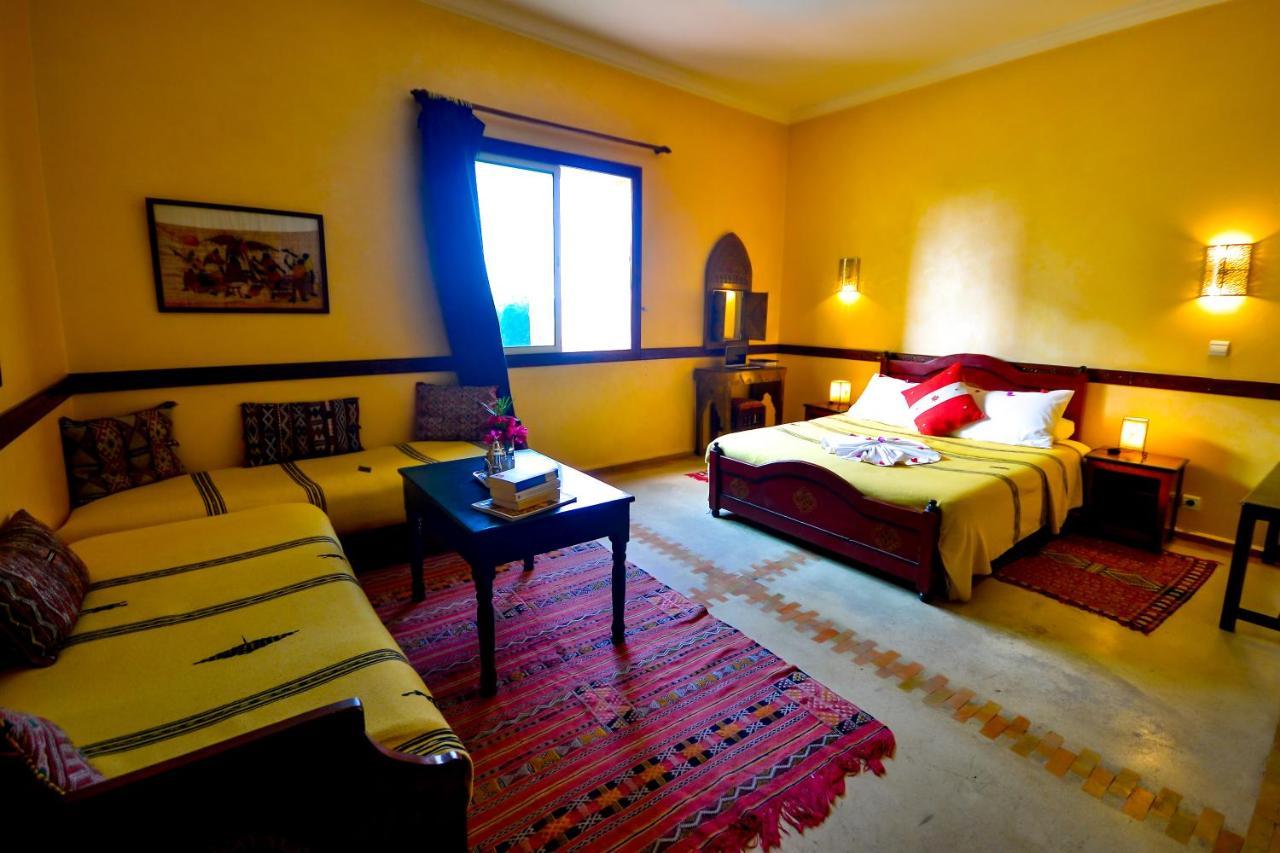 Zahra Hotel