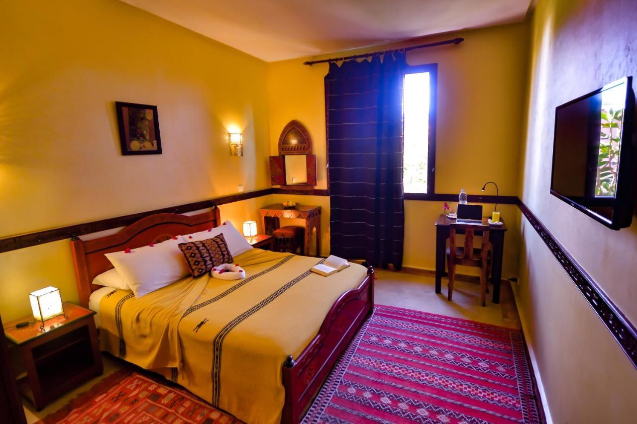 Zahra Hotel