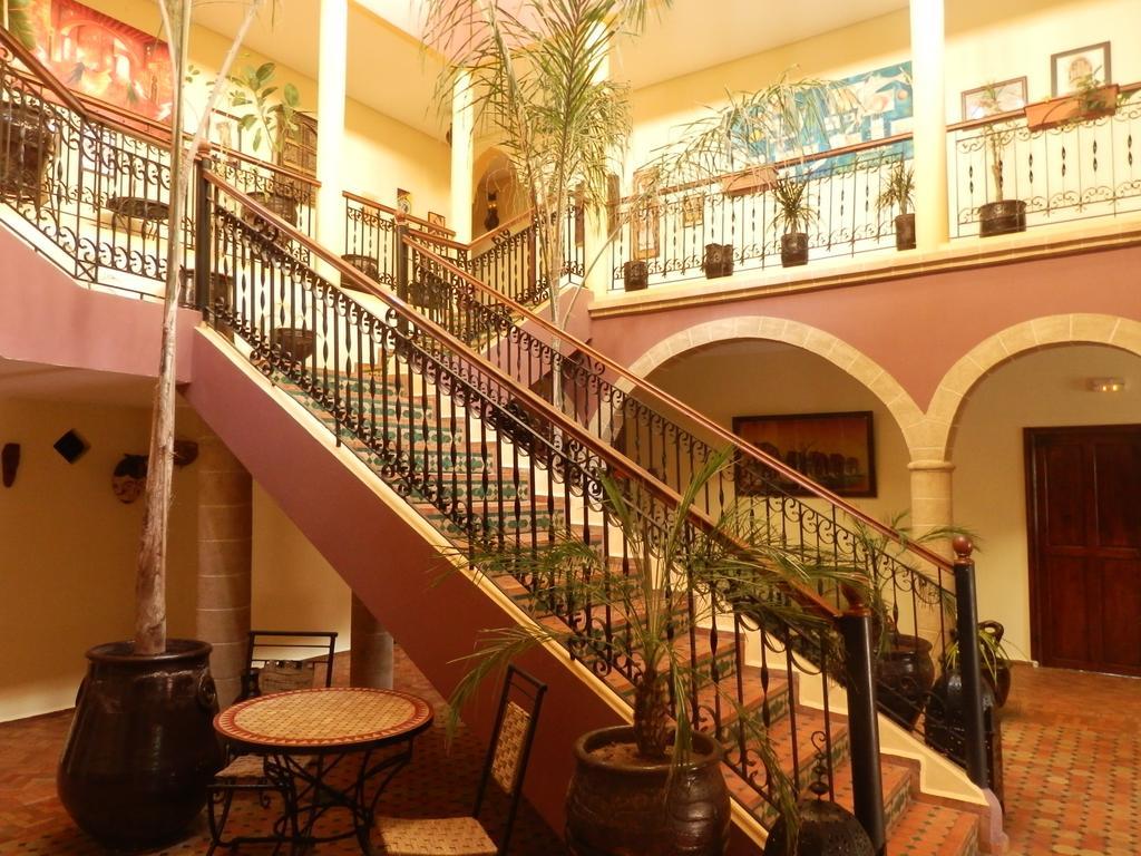 Zahra Hotel 3*